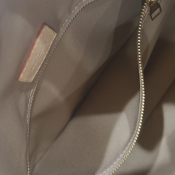 LV Graceful PM - Picture 12 of 16